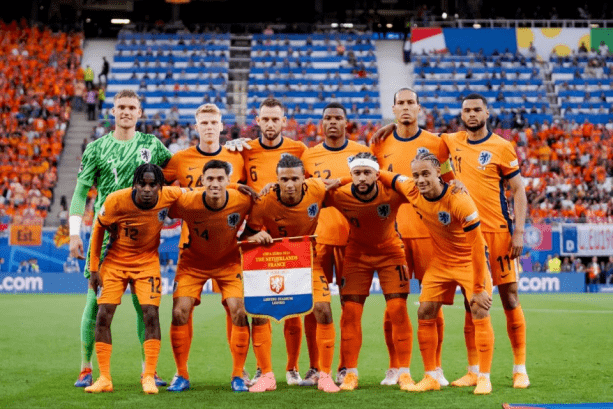 红牌判罚引,发安东尼公,正性讨论,威廉希尔(WilliamHill)官网,威廉希尔,(WilliamHill)平台,威廉希尔,(WilliamHill)官网app,威廉希尔,(WilliamHill)中文官方网站